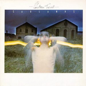 Garlands de Cocteau Twins: Debut oscuro que define una era